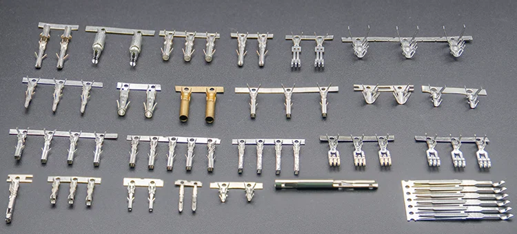 Hardware in acciaio inossidabile parti di stampaggio in rame terminale maschio e femmina