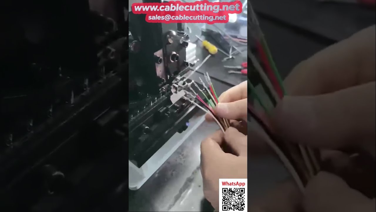 Macchina semiautomatica tutto-in-uno per spellatura e crimpatura cavi con monitor tonnellaggio