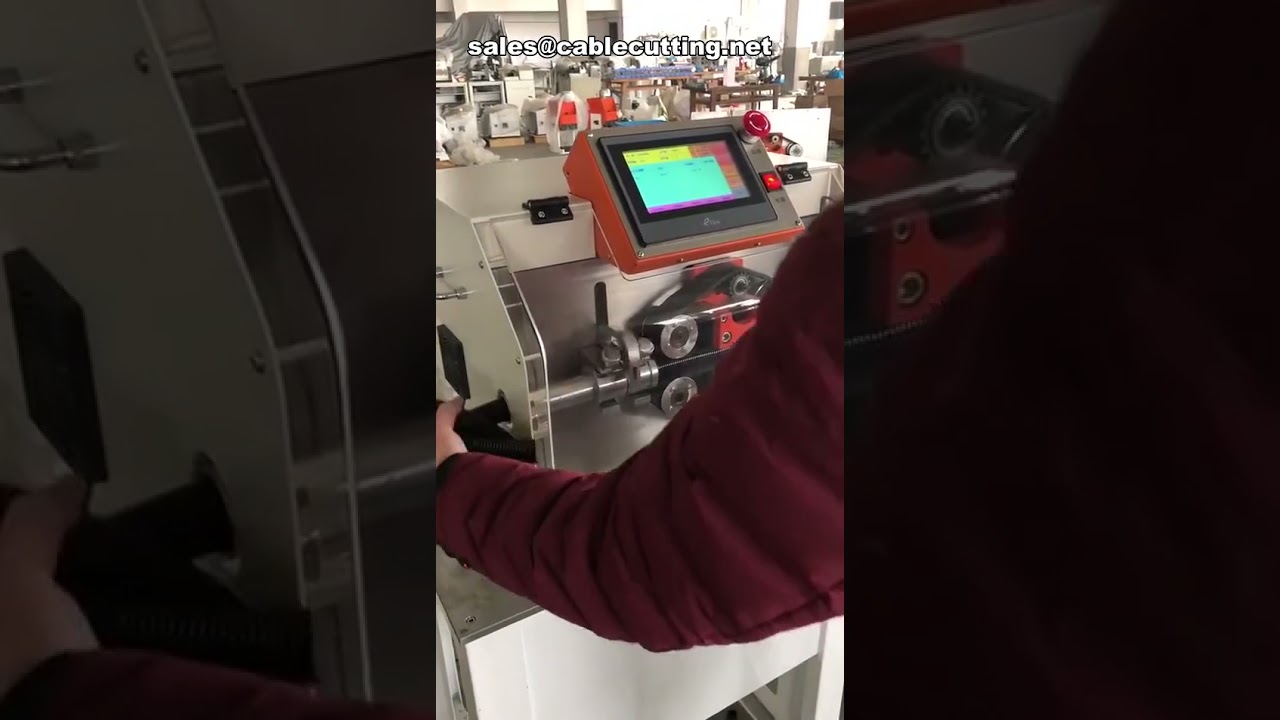 Tagliatubi Automatico Digitale da Tavolo per Diametri fino a 30mm – Macchina di Precisione