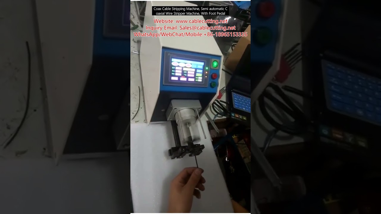 Macchina spellacavi coassiale semiautomatica con pedale - Efficiente e precisa
