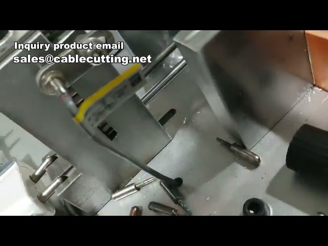 Macchina per la produzione di caricabatterie per cellulari | Macchina per l'inserimento dei pin del caricabatterie