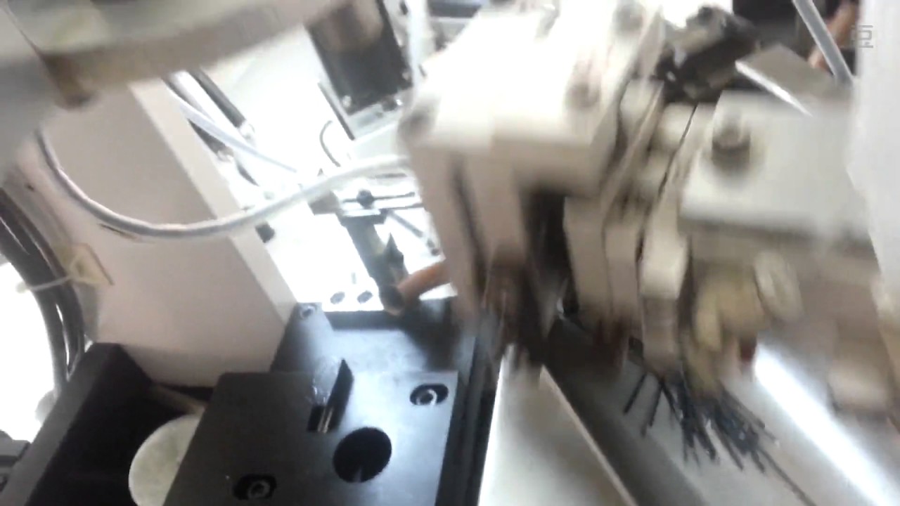 Macchina automatica ad alta velocità per spelatura e crimpatura a doppia testa statica