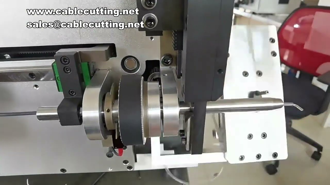 Macchina piegatrice 3D per fili 2-6 mm² | Piegatura e spellatura automatica per cablaggi