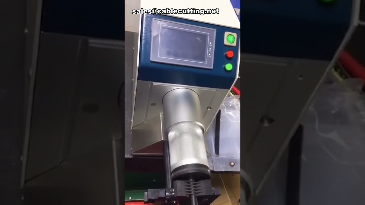 Macchina spellacavi coassiali per cavi a spirale - Automazione di precisione