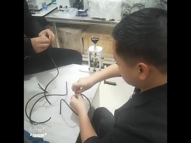 Spelafili Manuale Professionale per Cavi Elettrici