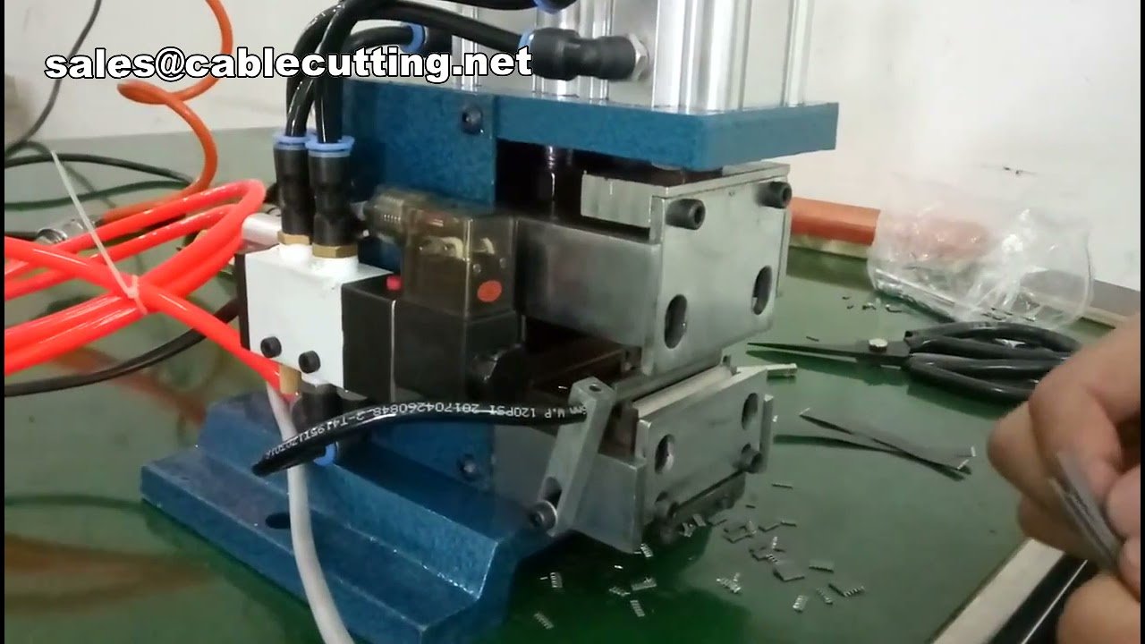 Macchina spellacavi industriale per cavi elettrici - Strip automatico