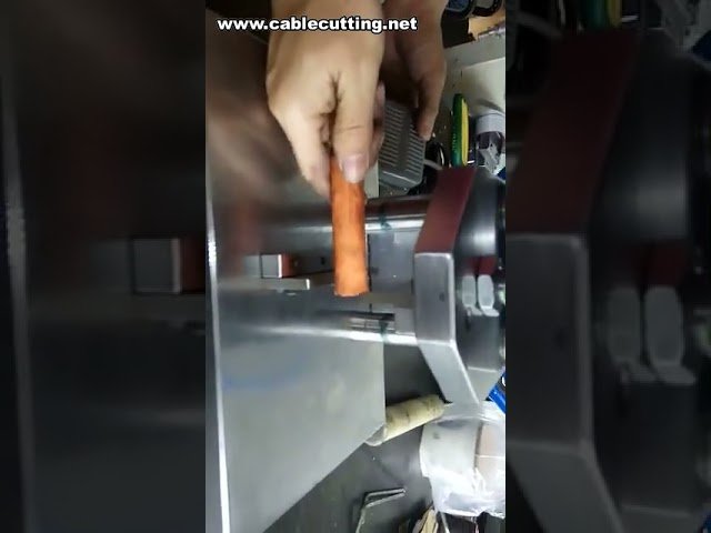 Macchina tagliacavi pneumatica per cavi USB – Taglio e produzione industriali