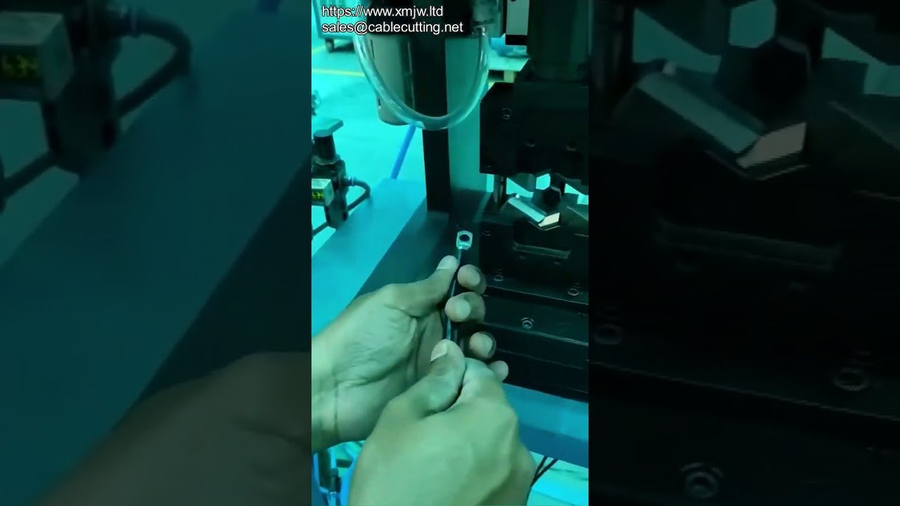 Crimpatrice Automatica per Terminali a Capocorda su Cavi Automotive