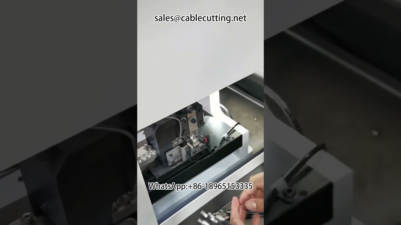 Macchina crimpatrice con alimentazione a vassoio vibrante per terminali in serie | Macchina per spelatura cavi auto