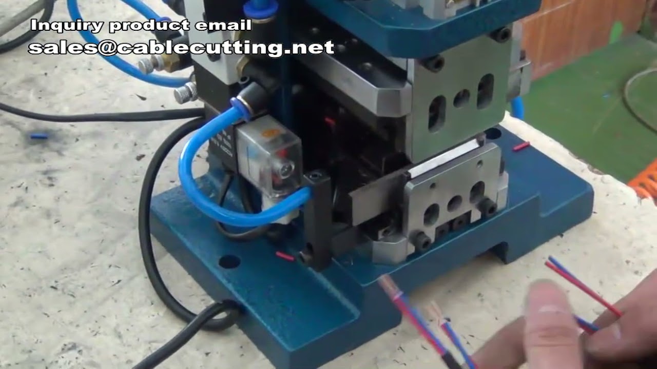 Macchina per spelatura e attorcigliatura automatica dei fili – Stripping e twisting pneumatico per cablaggi paralleli