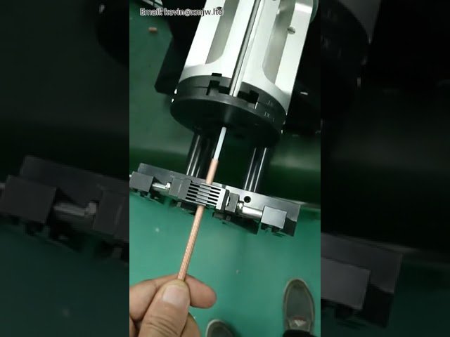Spellatrice semi-automatica per cavi coassiali quadrati di grandi dimensioni - Pelacavi per cavi flessibili spessi per nuove energie