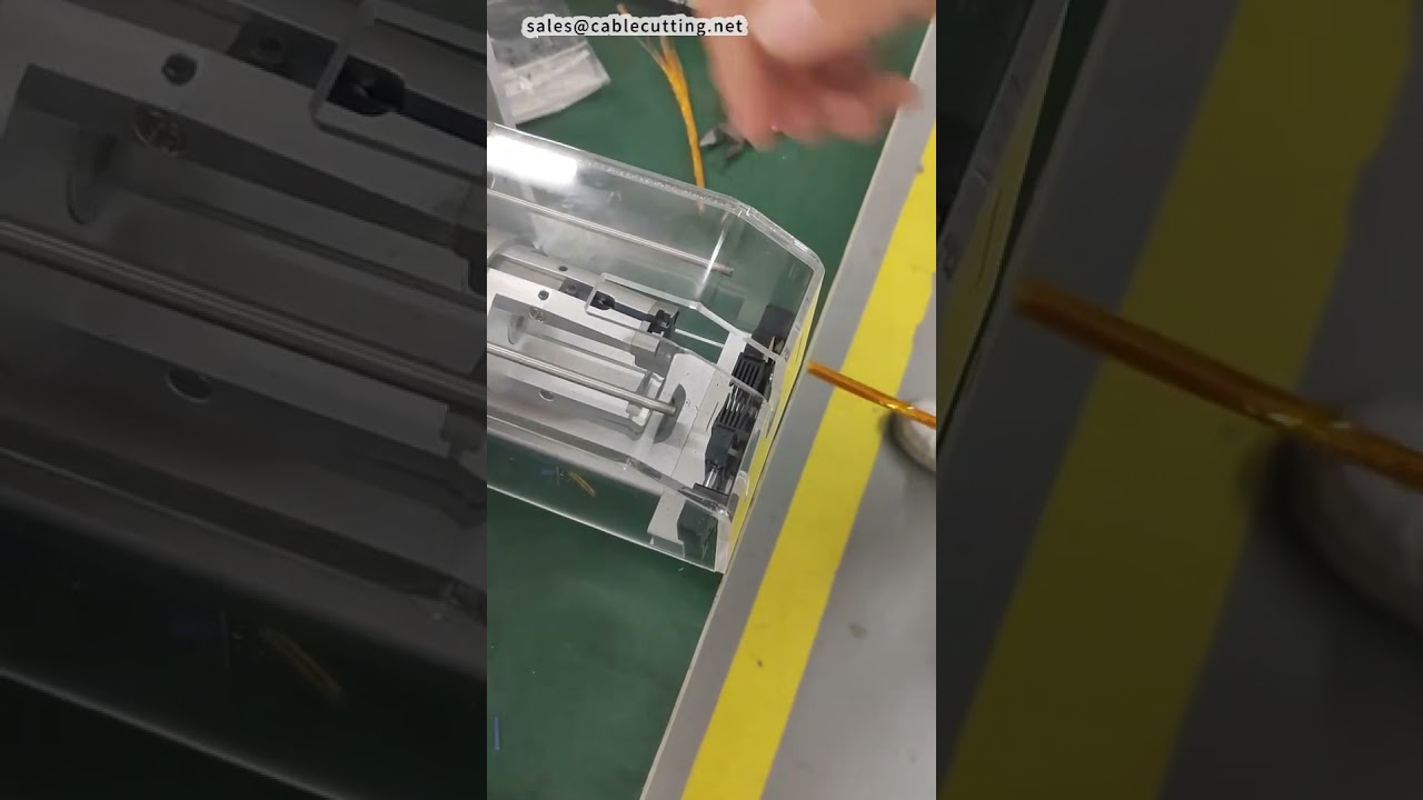 Macchina spelafili coassiali di alta precisione per automazione industriale #fabbrica #macchina