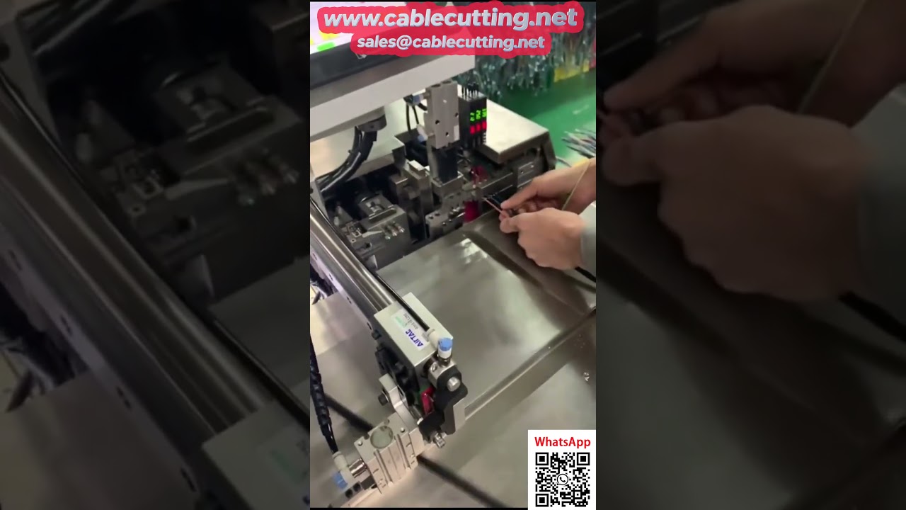 Macchina crimpatrice per cavi a 4 conduttori con guaina - Personalizzabile