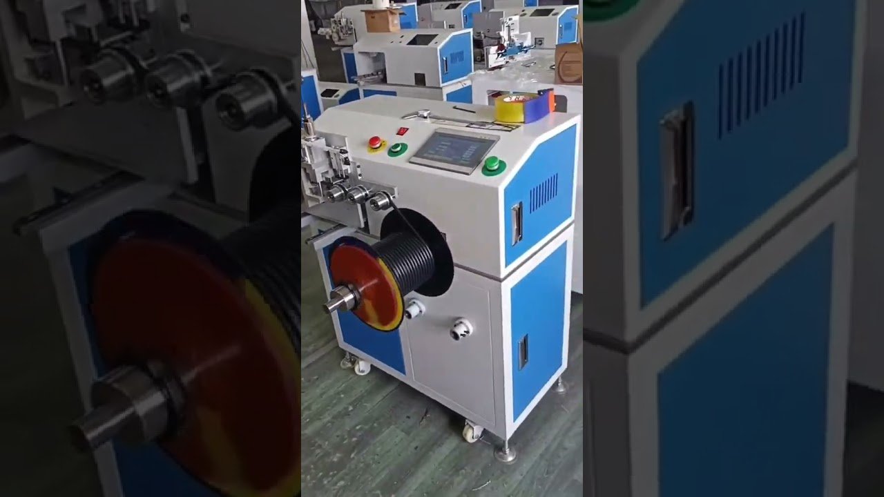 Macchina avvolgitrice versatile: bobine di plastica e avvolgimenti cavi con dosatura e taglio di precisione